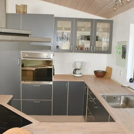 Three-bedroom Holiday In Hadsund Helberskov