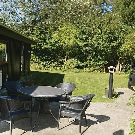 Feriehus Three-bedroom Holiday In Hadsund